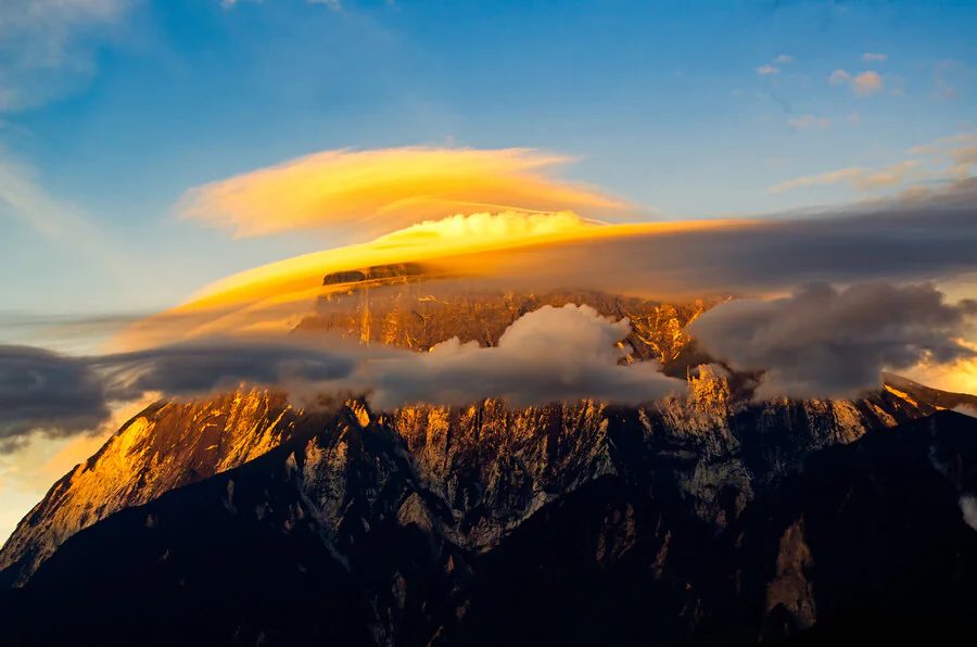 Le mont Kinabalu : toit de la Malaisie